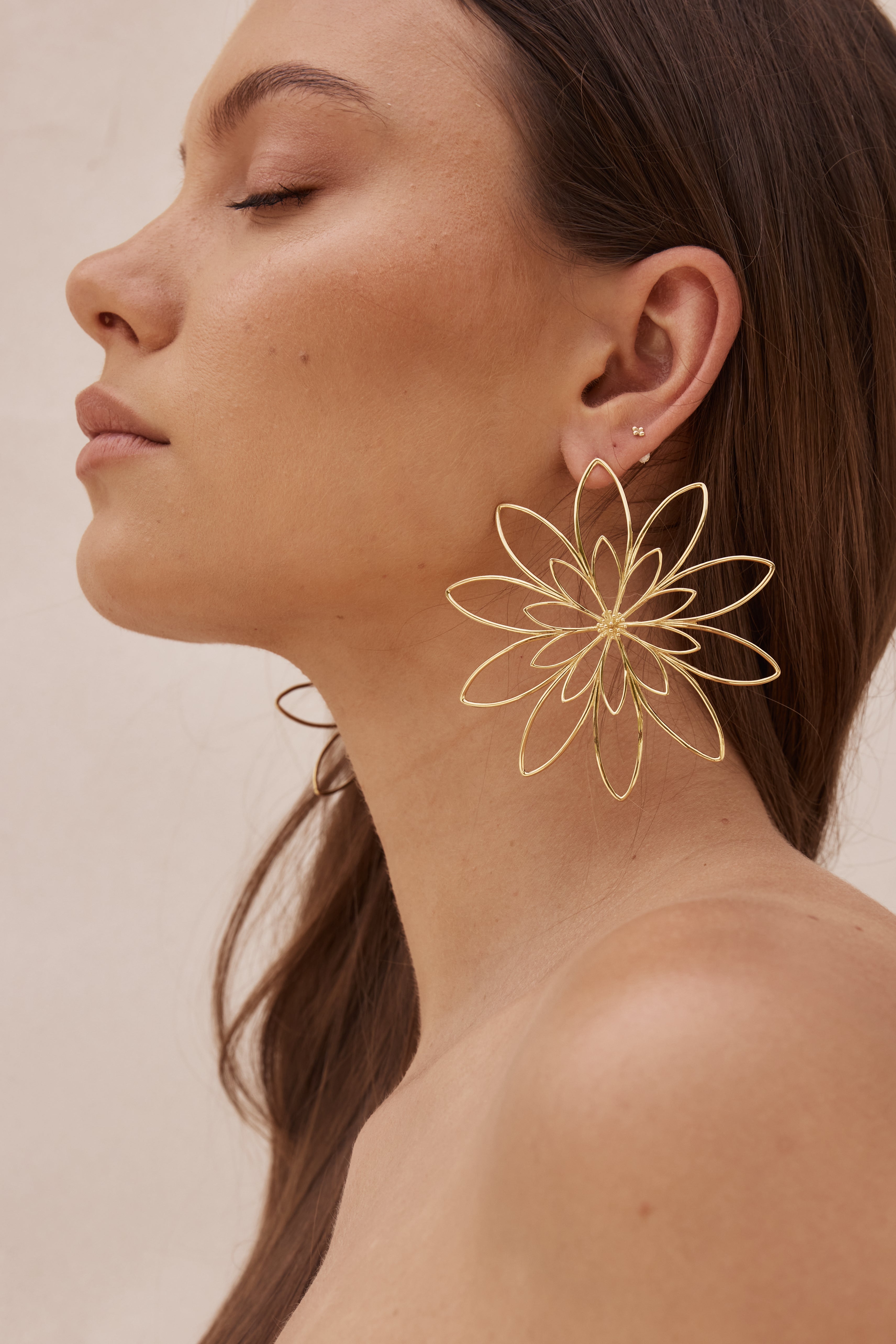 Fleur Stud Earrings Gold