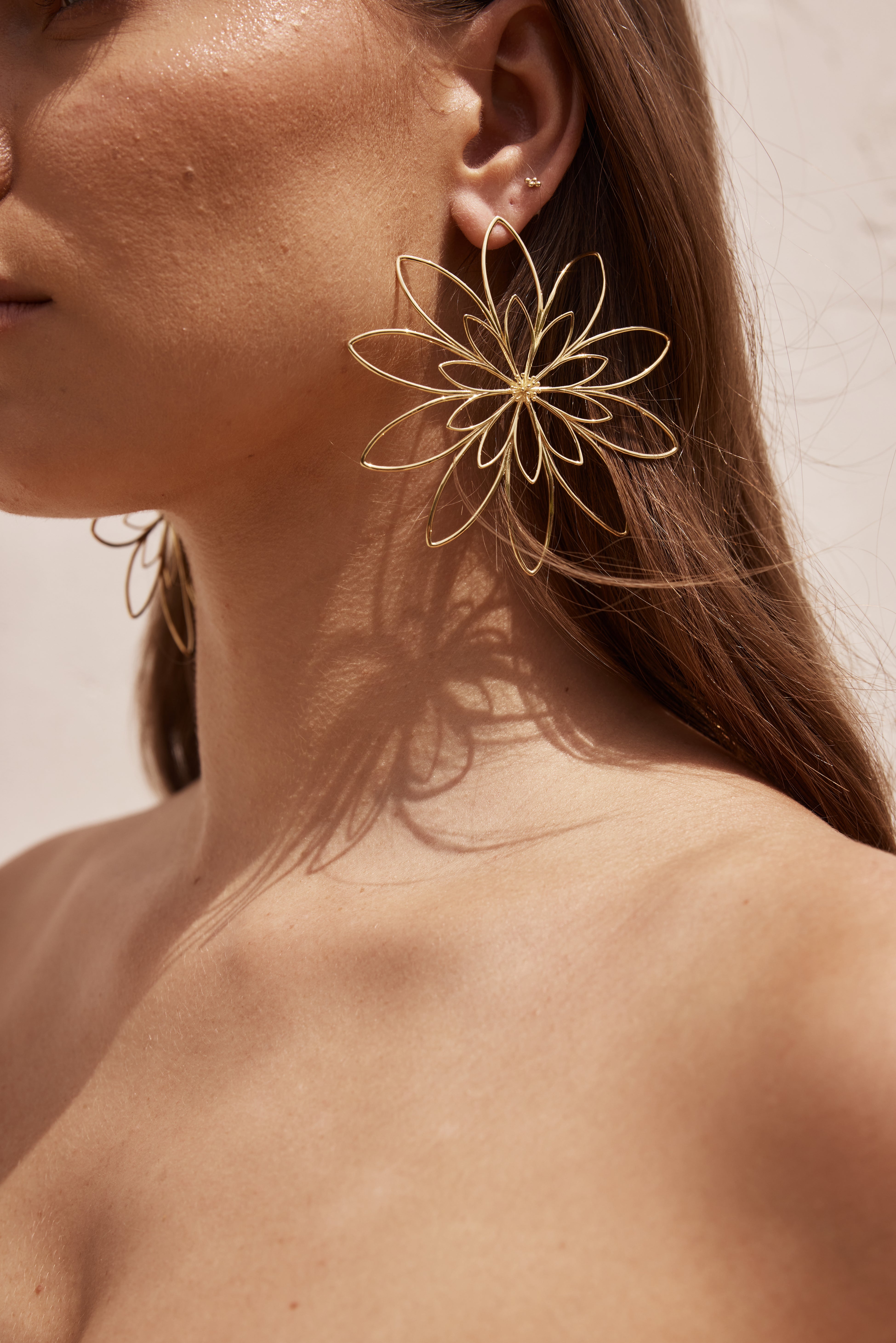 Fleur Stud Earrings Gold