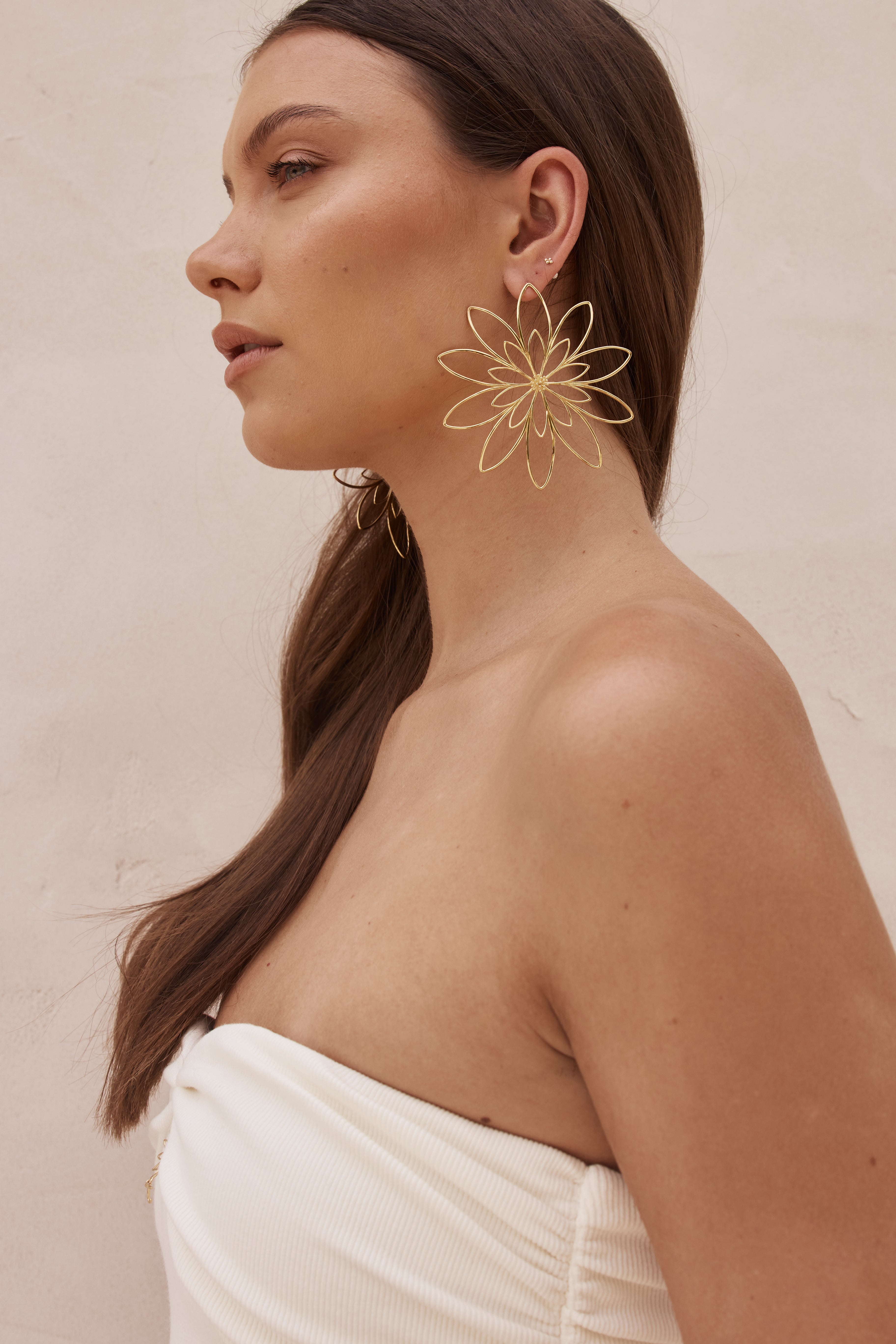 Fleur Stud Earrings Gold